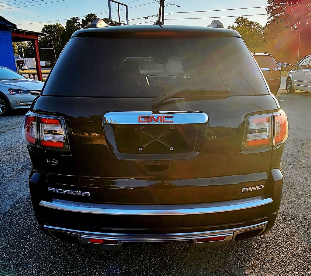 2016 GMC Acadia Image 3