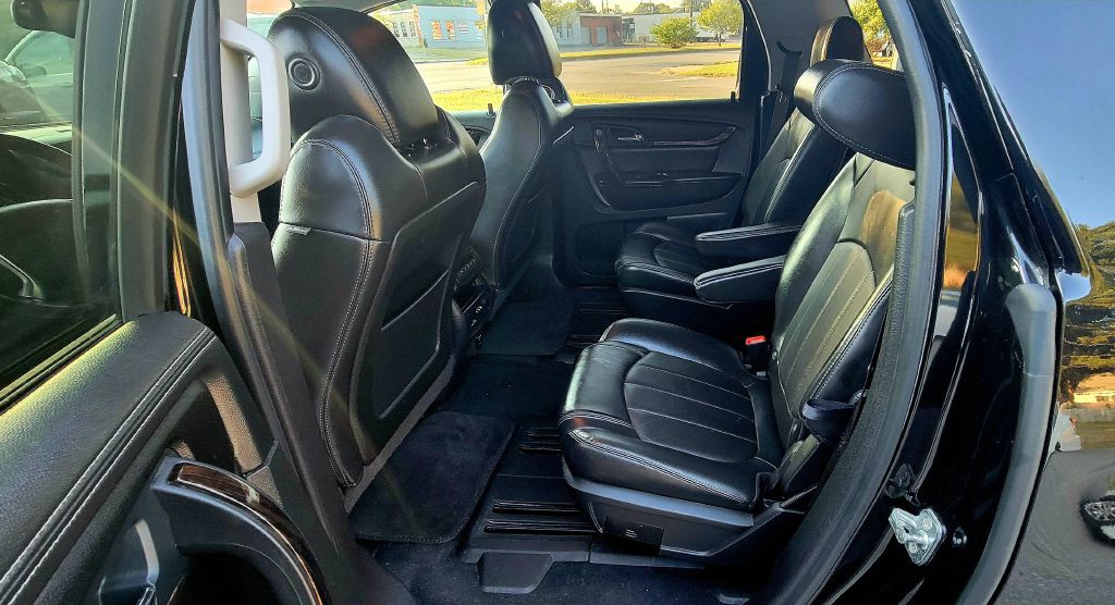 2016 GMC Acadia Image 10