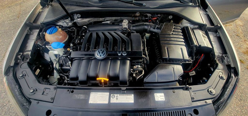 2013 Volkswagen Passat Image 11