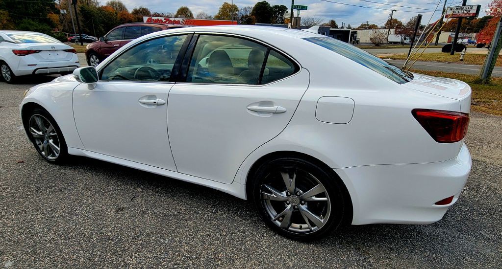 2010 Lexus IS Image 2