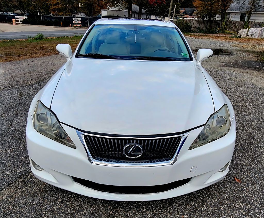 2010 Lexus IS Image 6
