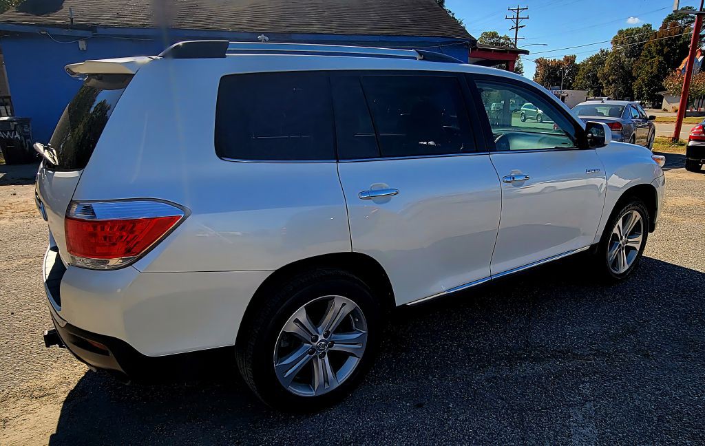 2013 Toyota Highlander Image 4