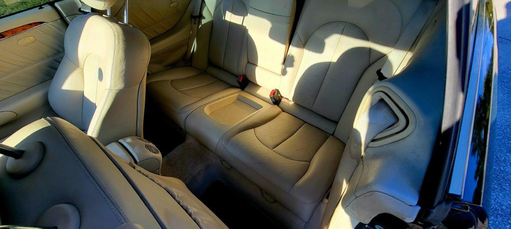 2003 Mercedes-Benz CLK-Class Image 9