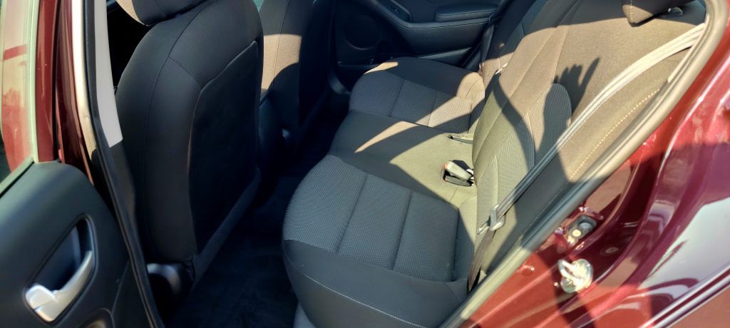 2018 Kia Forte Image 8