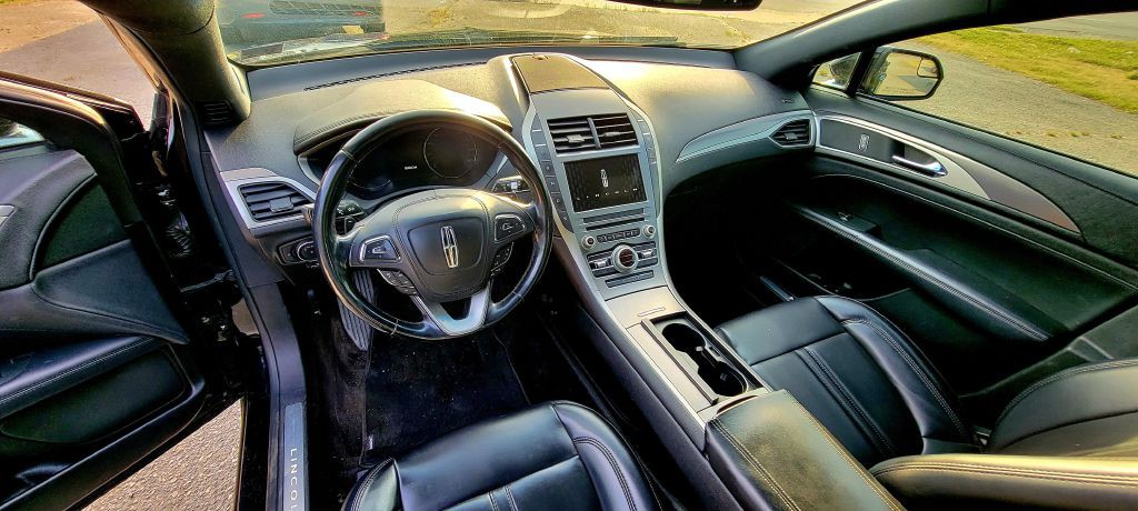 2018 Lincoln MKZ Image 8