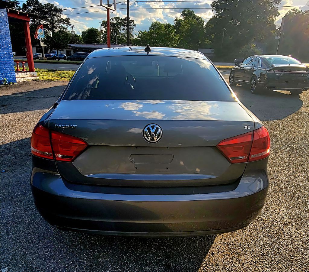 2013 Volkswagen Passat Image 3