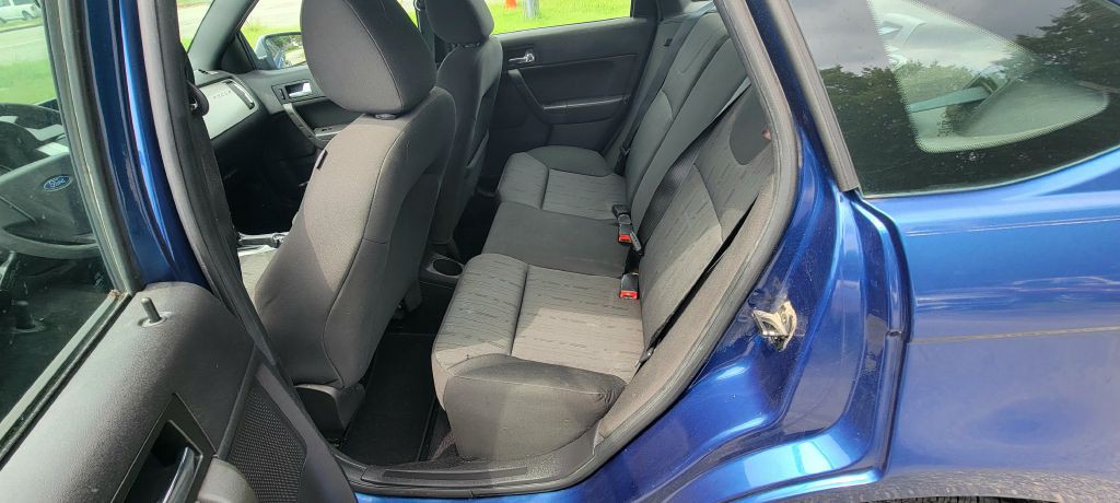 2008 Ford Focus Image 8