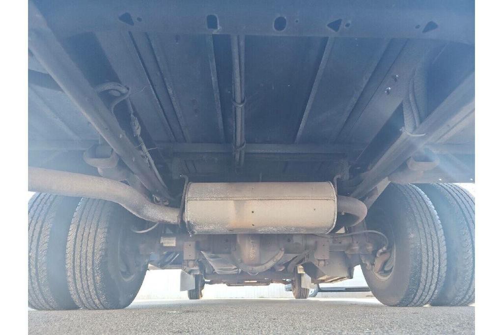 2007 Chevrolet Express Image 19