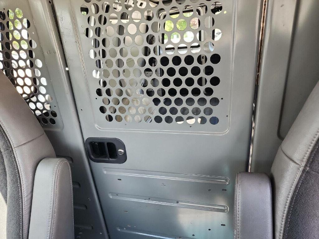 2018 Chevrolet Express Image 15