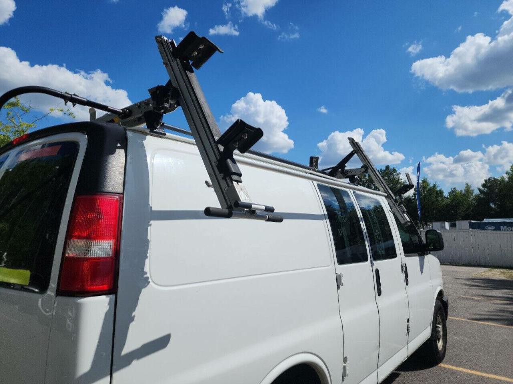 2018 Chevrolet Express Image 20