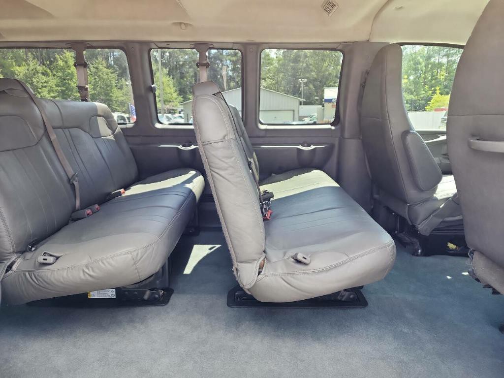 2012 Chevrolet Express Image 18