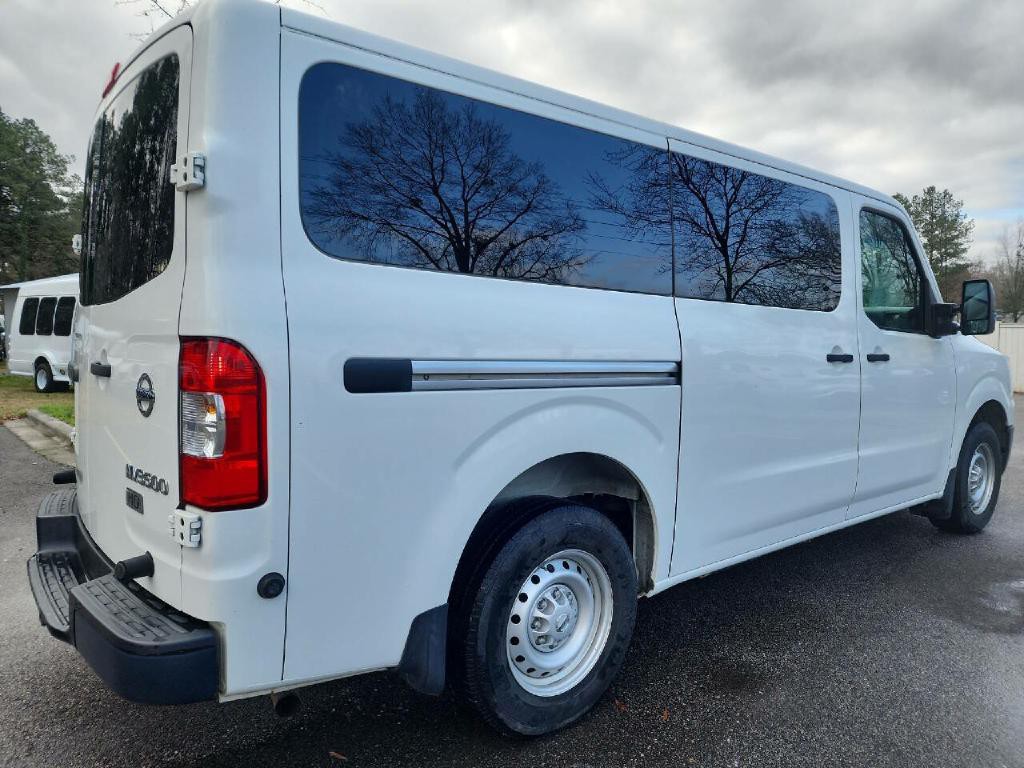 2015 Nissan NV Image 6