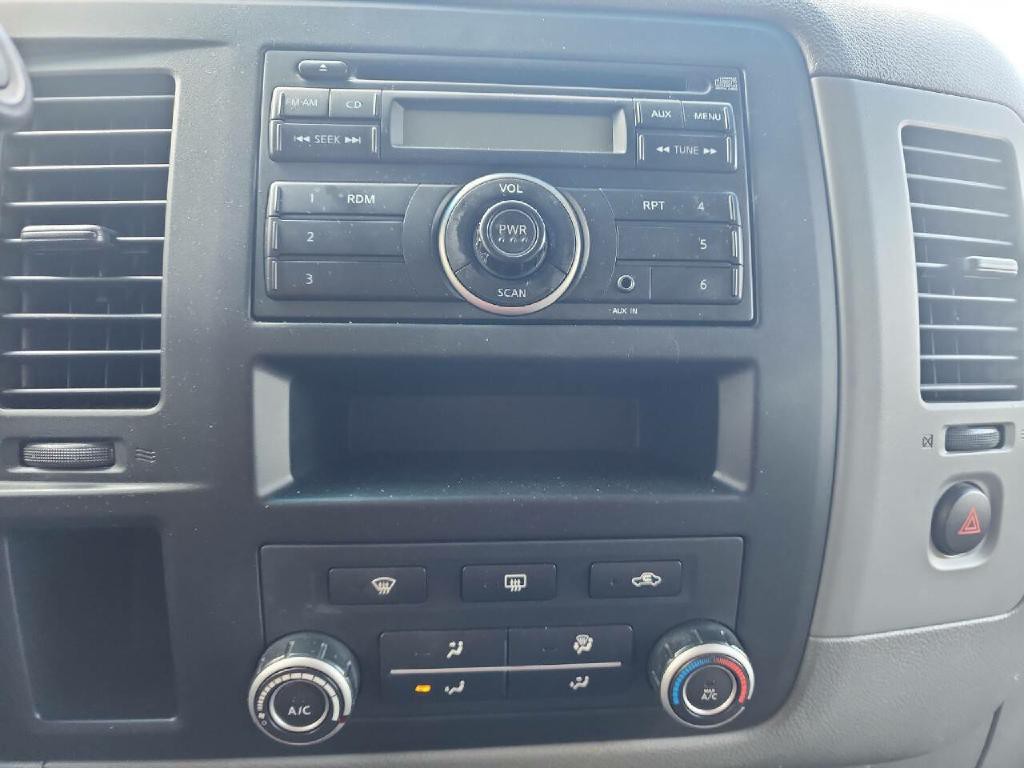 2015 Nissan NV Image 13