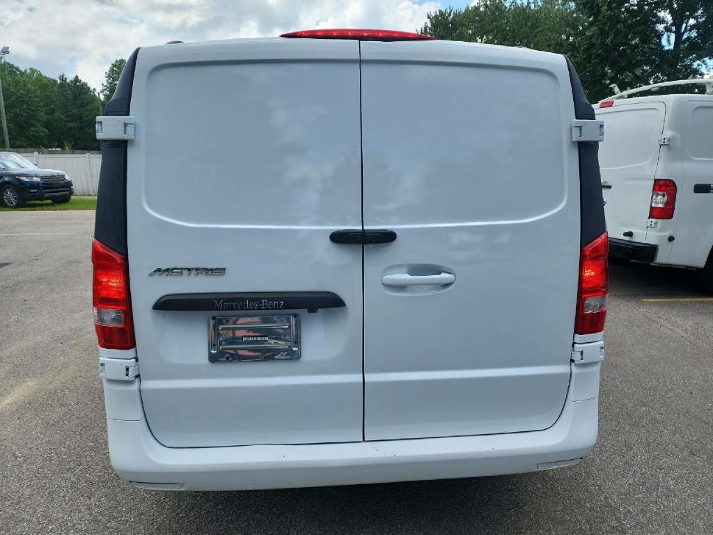2016 Mercedes-Benz Metris Image 6
