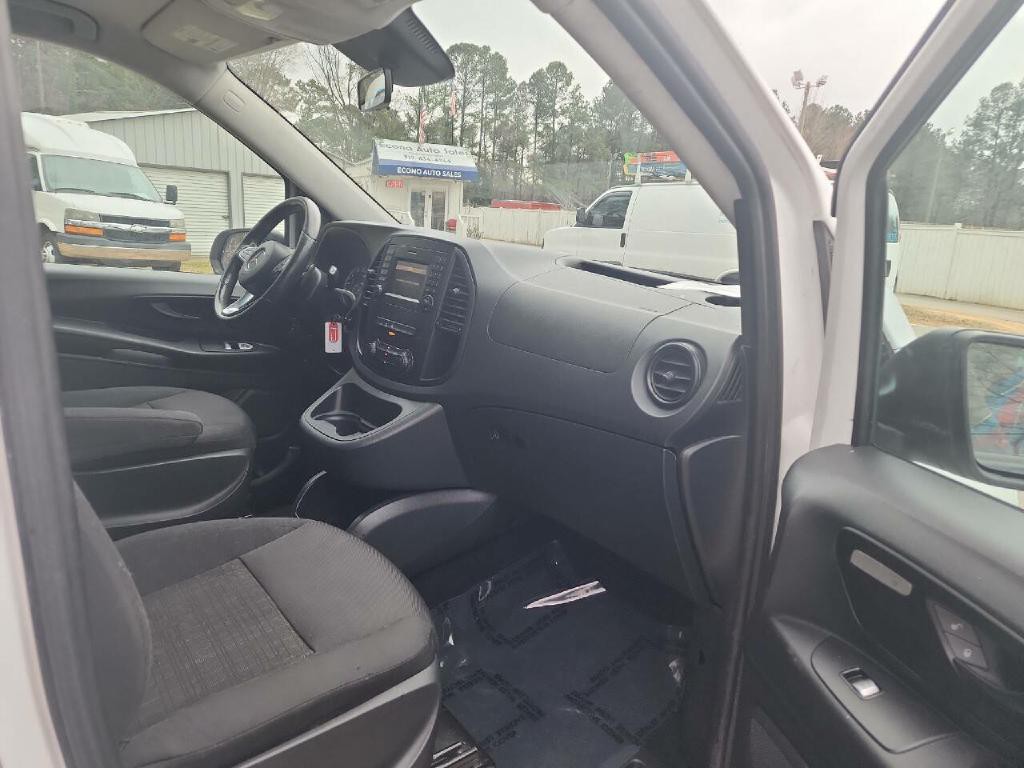 2016 Mercedes-Benz Metris Image 11