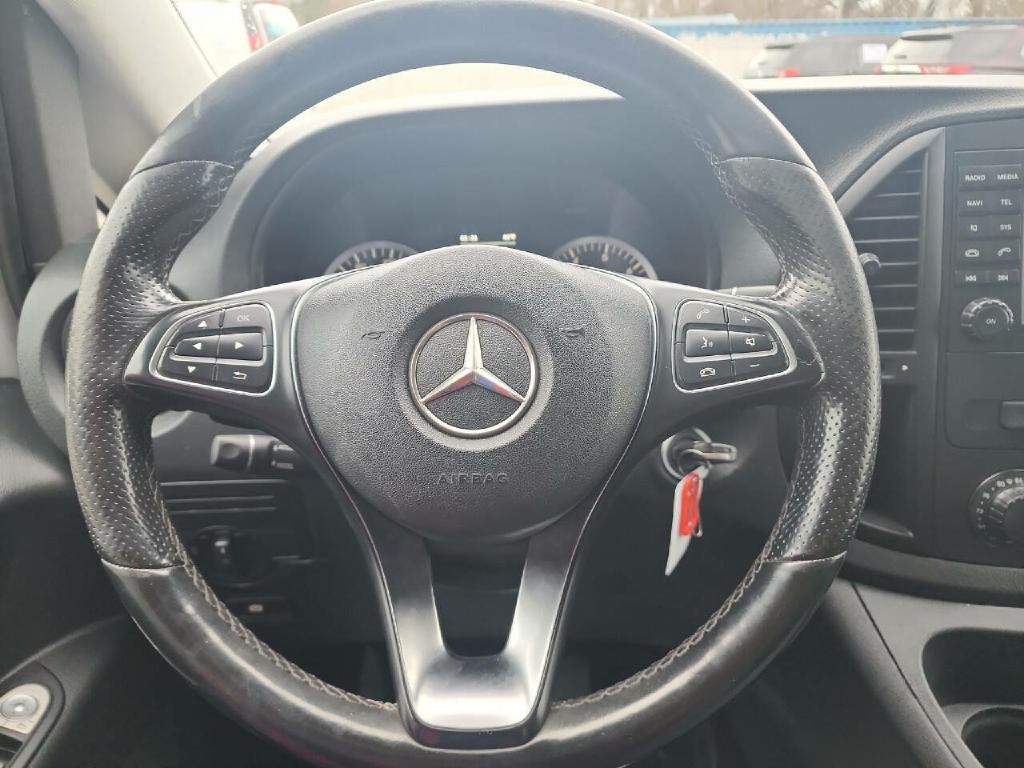 2016 Mercedes-Benz Metris Image 14