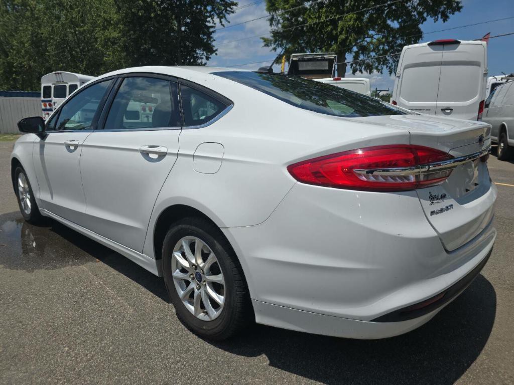 2018 Ford Fusion Image 9