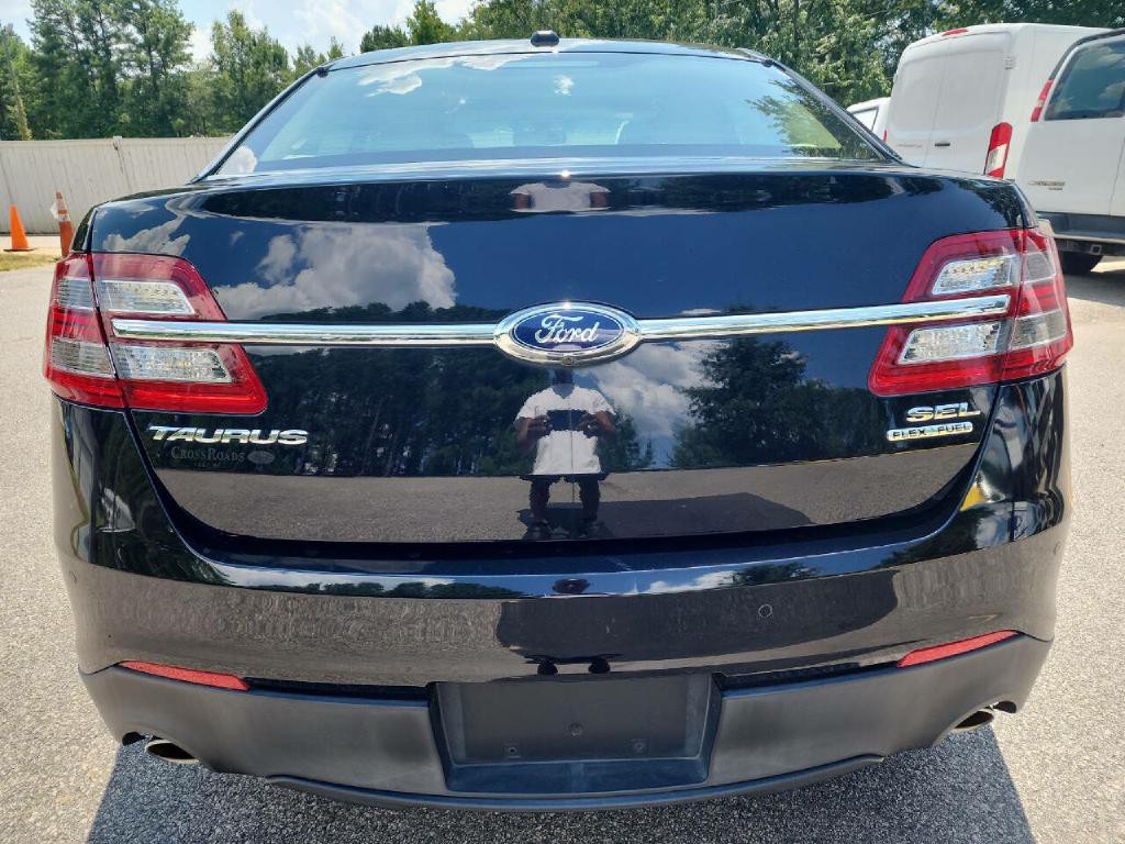 2016 Ford Taurus Image 9