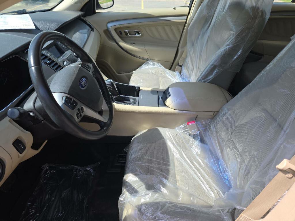 2016 Ford Taurus Image 12