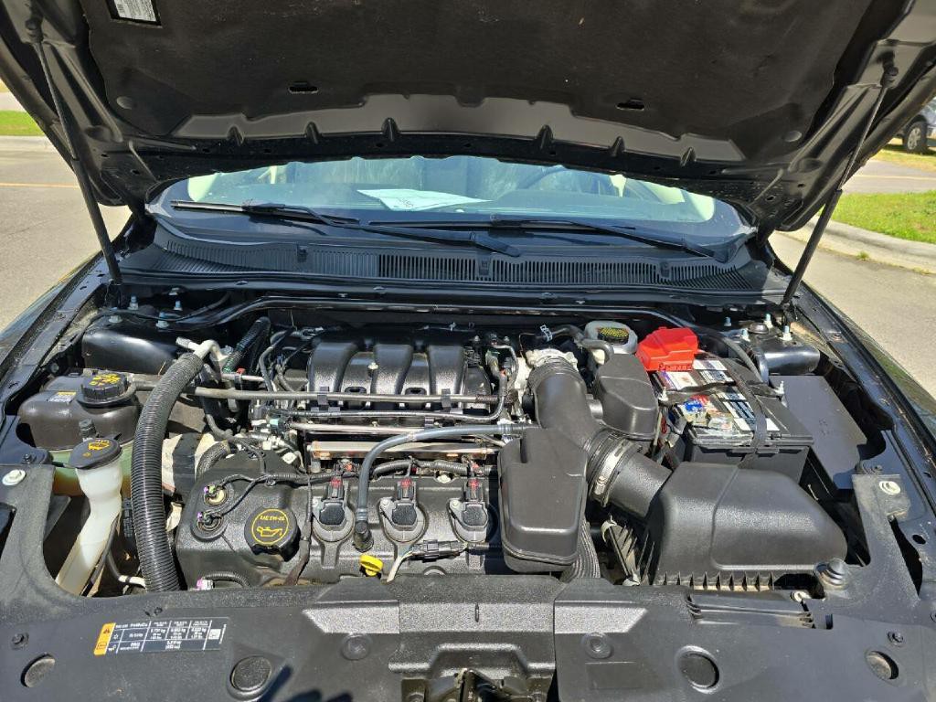 2016 Ford Taurus Image 20