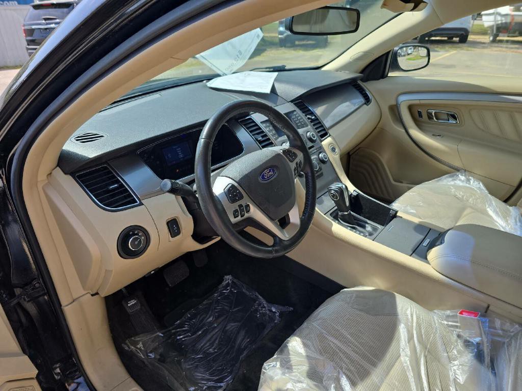 2016 Ford Taurus Image 23