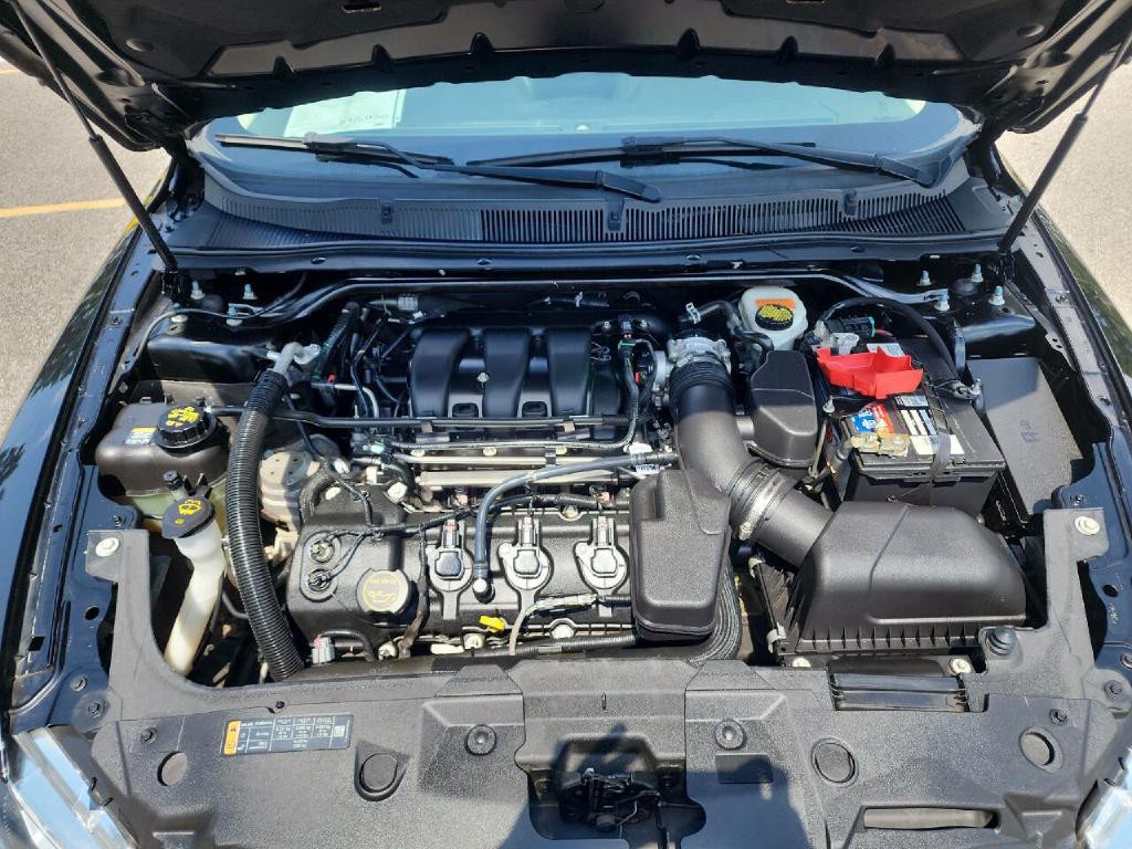 2016 Ford Taurus Image 35