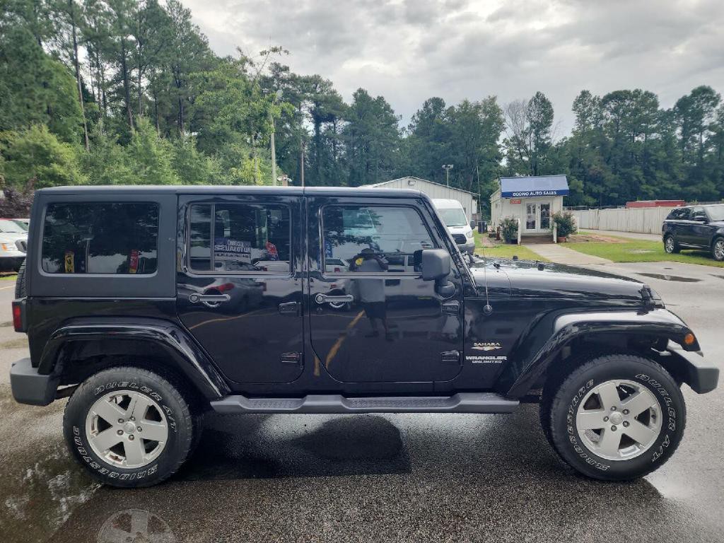 2012 Jeep Wrangler Unlimited Image 9