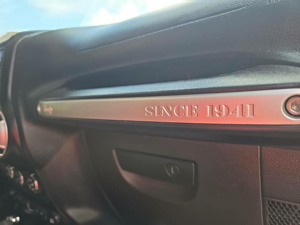 2012 Jeep Wrangler Unlimited Image 13