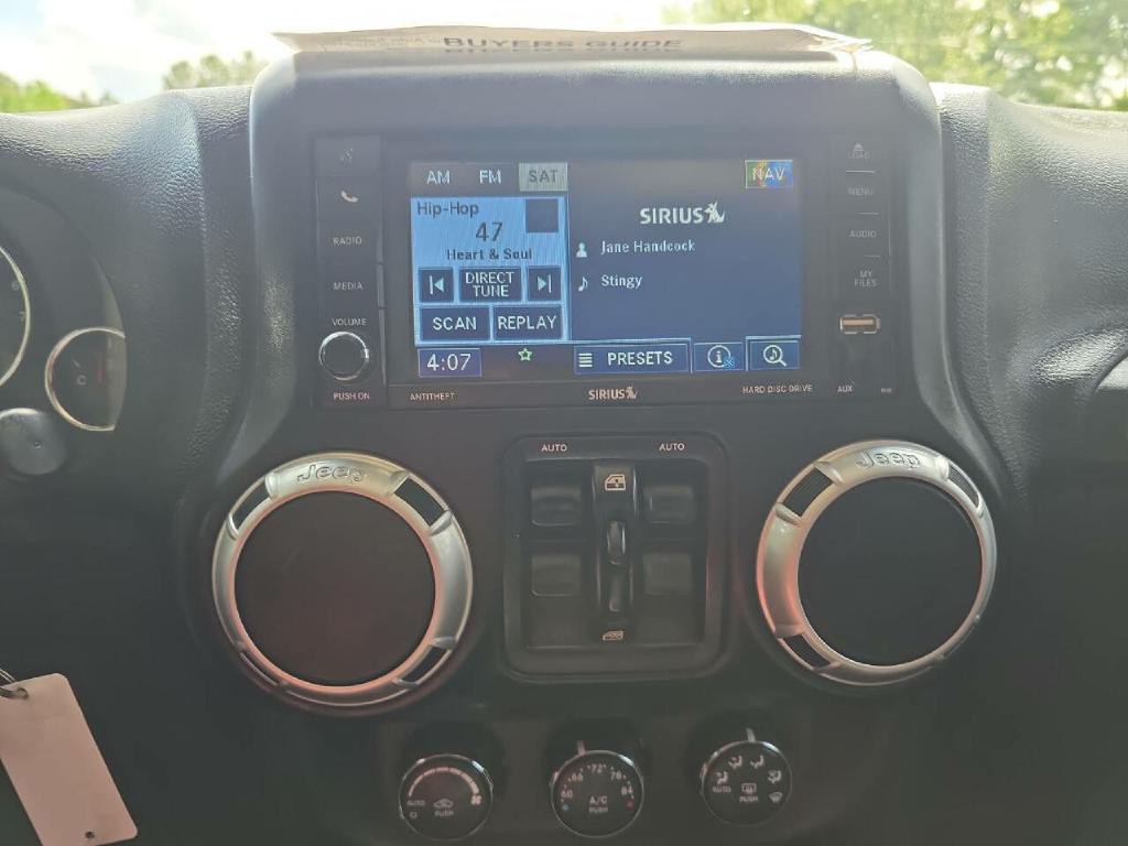 2012 Jeep Wrangler Unlimited Image 18