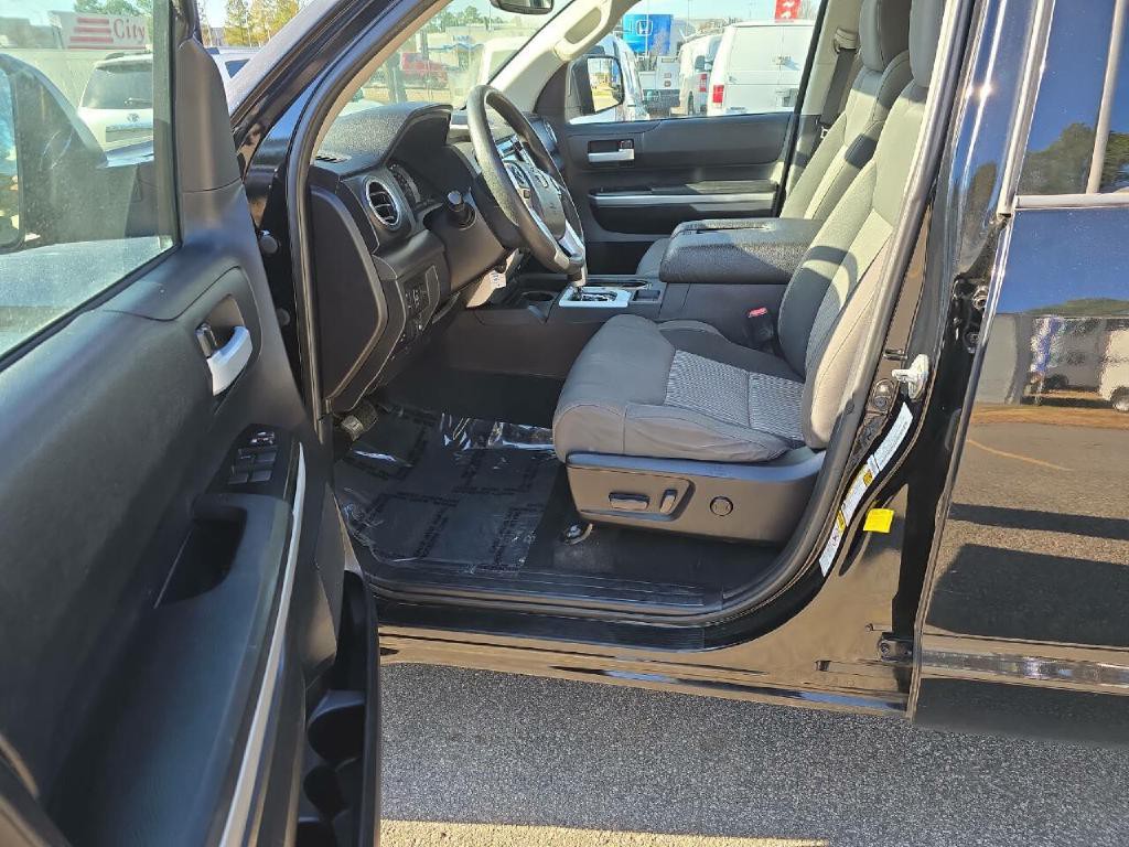 2016 Toyota Tundra Image 9