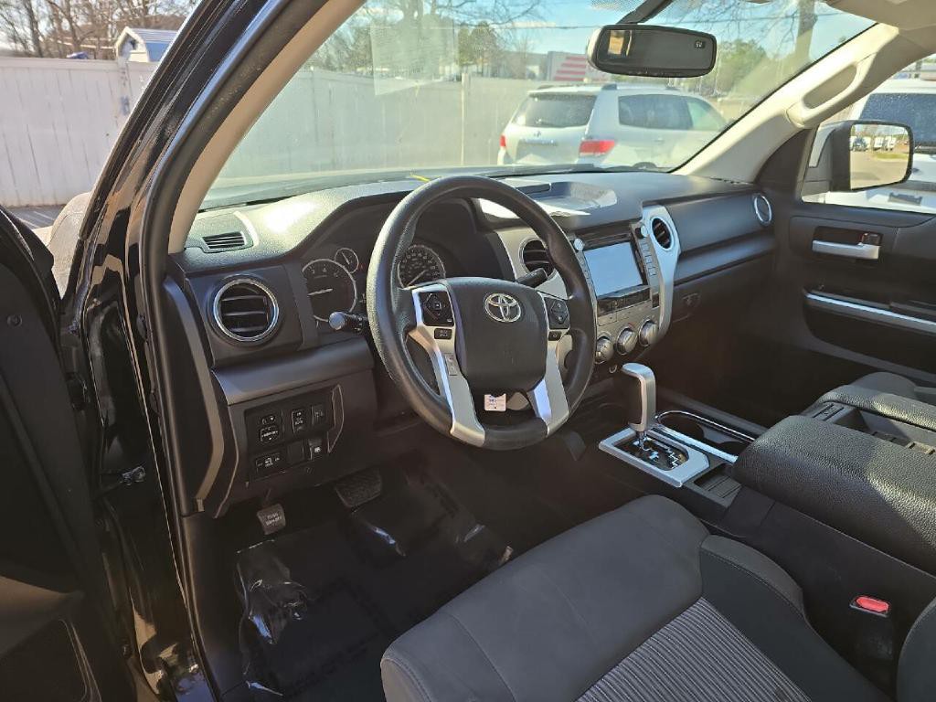 2016 Toyota Tundra Image 10