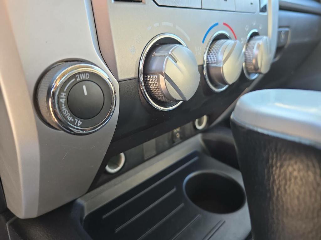 2016 Toyota Tundra Image 14