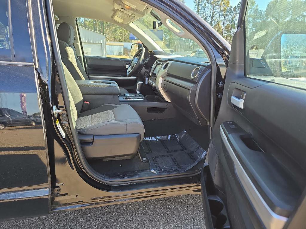 2016 Toyota Tundra Image 17