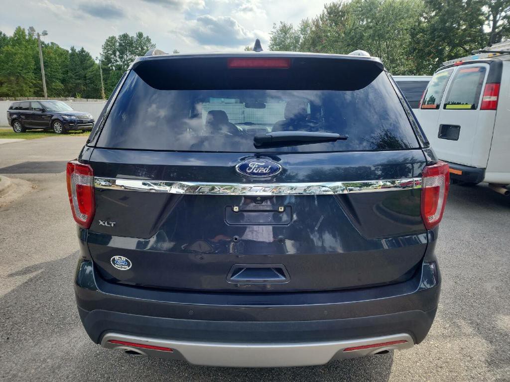 2017 Ford Explorer Image 7