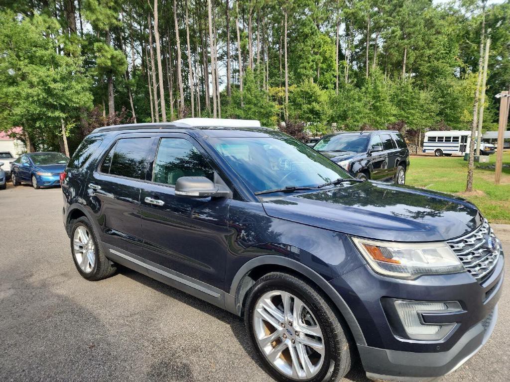 2017 Ford Explorer Image 10