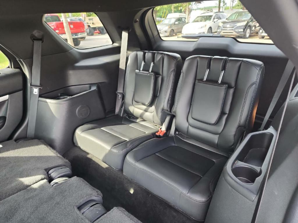 2017 Ford Explorer Image 18