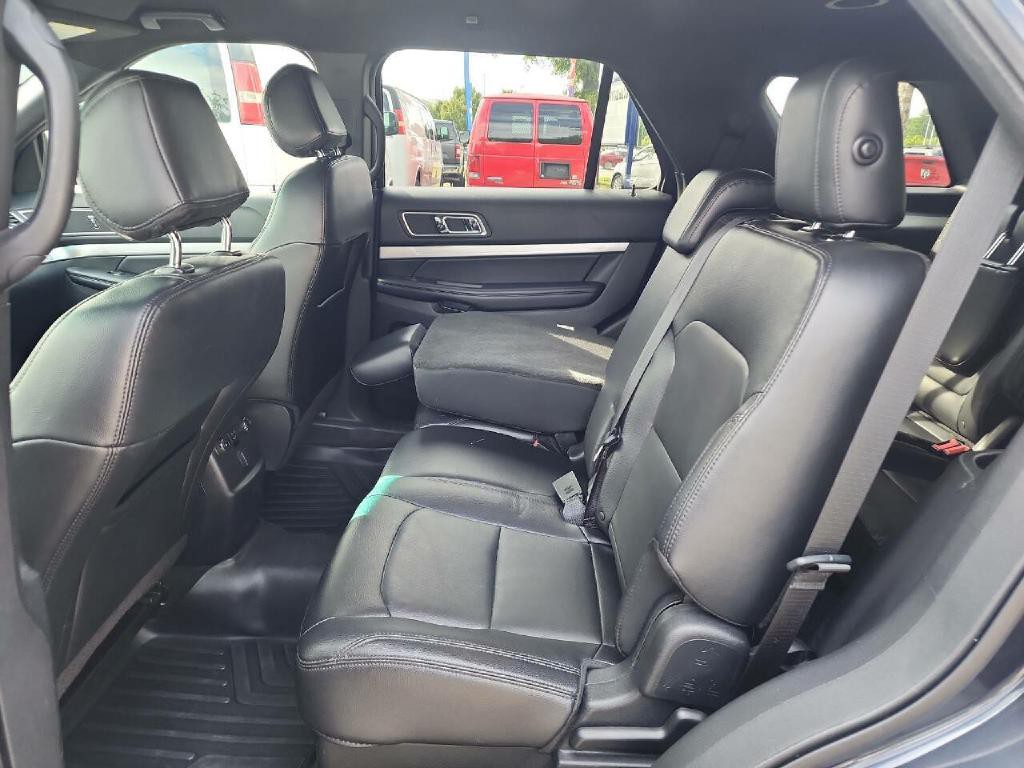 2017 Ford Explorer Image 19