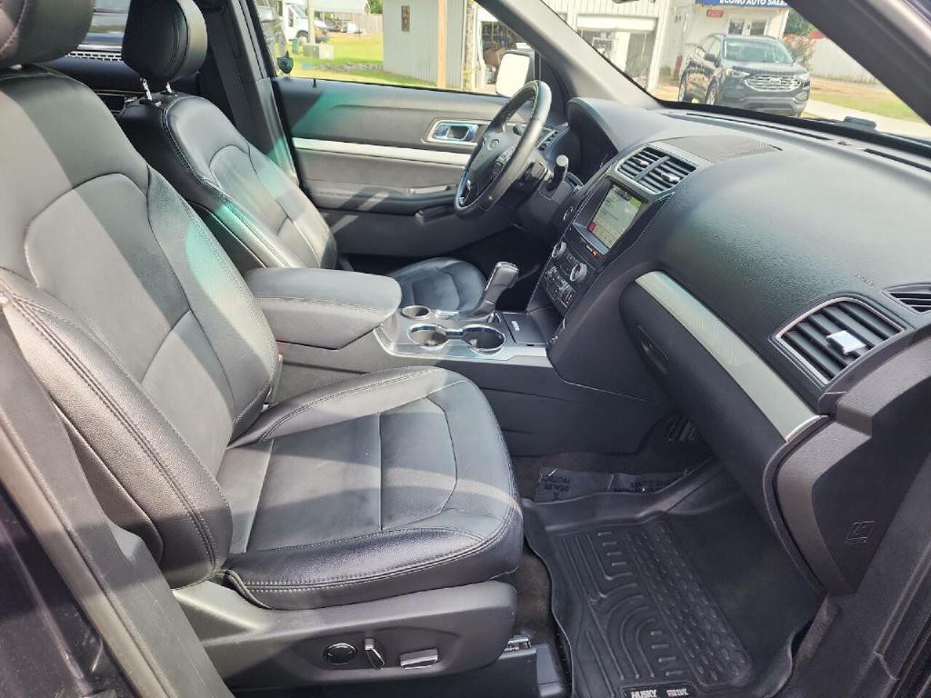 2017 Ford Explorer Image 22