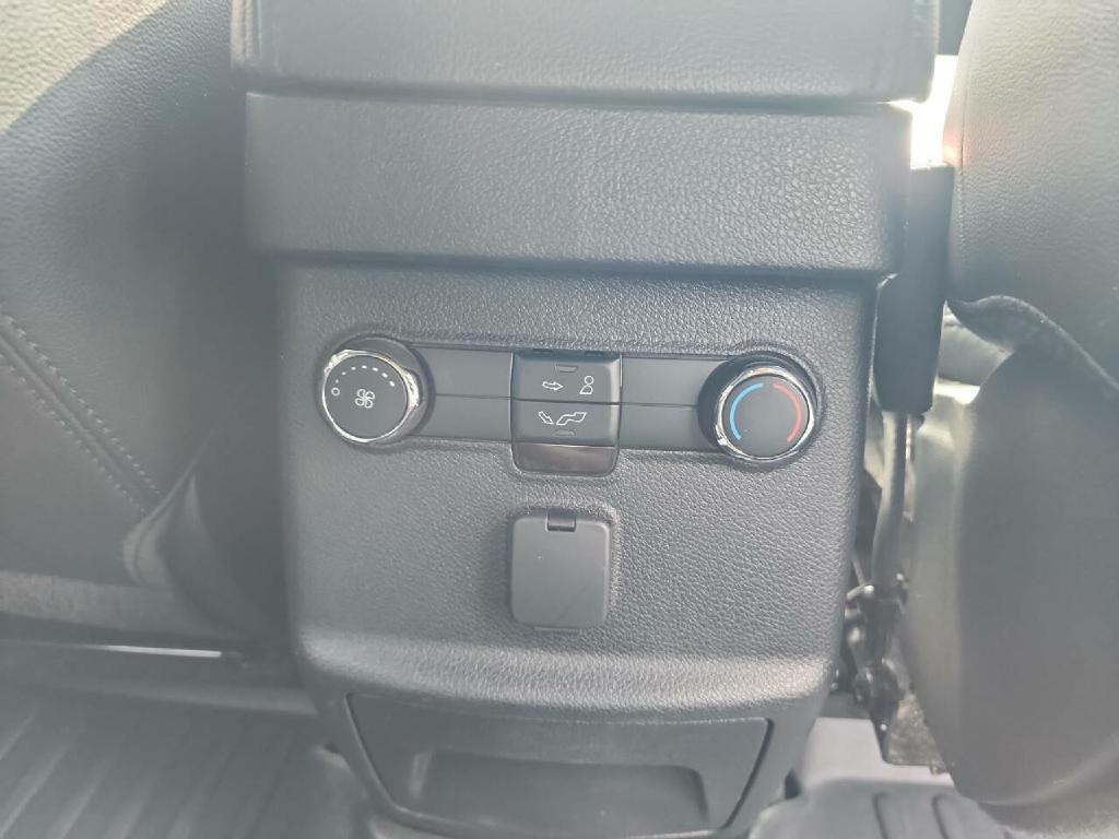 2017 Ford Explorer Image 25