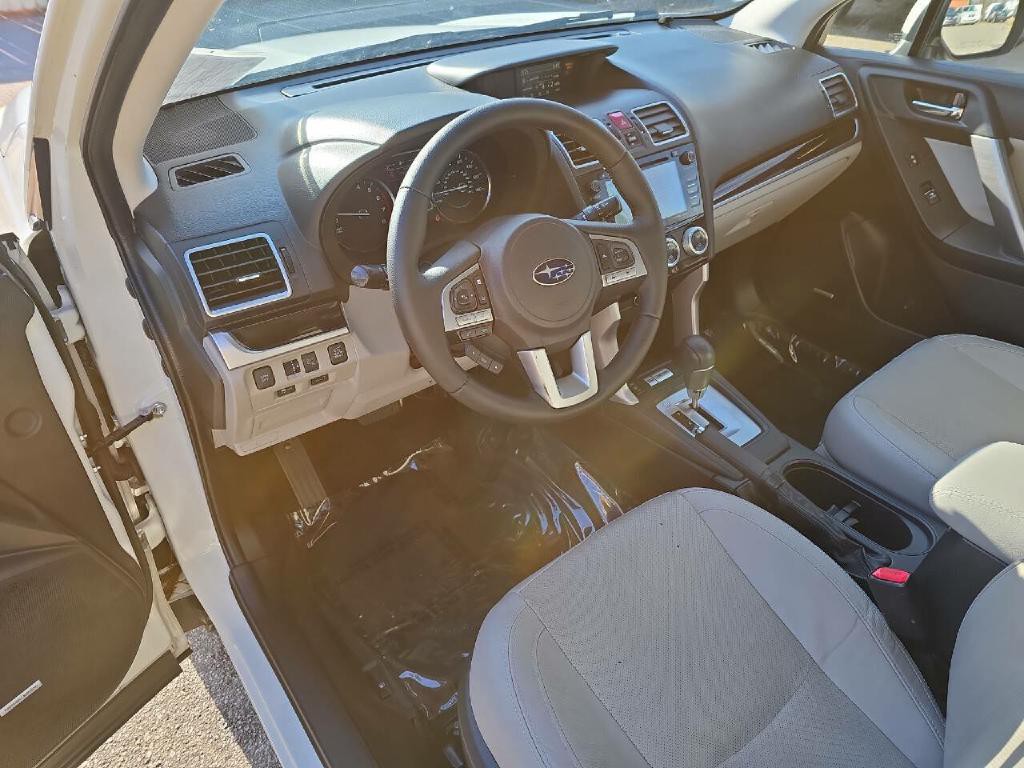 2017 Subaru Forester Image 9