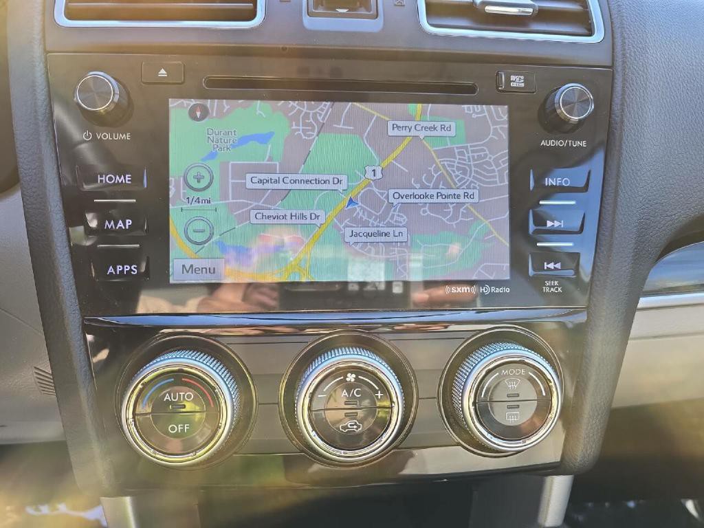 2017 Subaru Forester Image 12