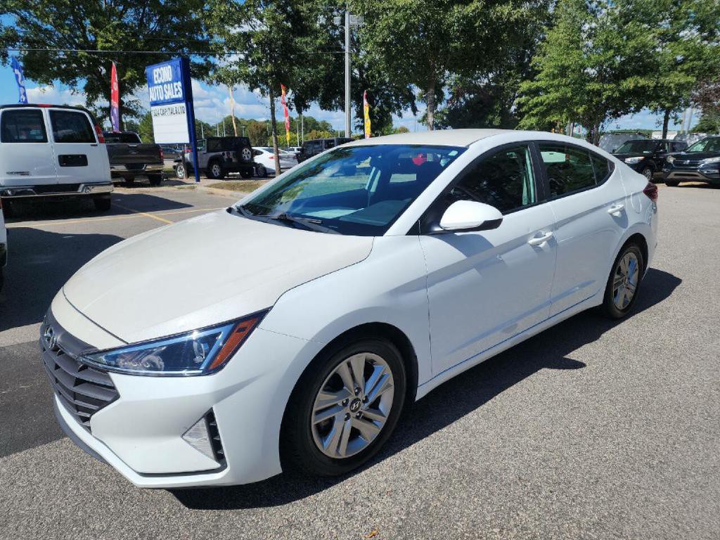 2019 Hyundai Elantra Image 1