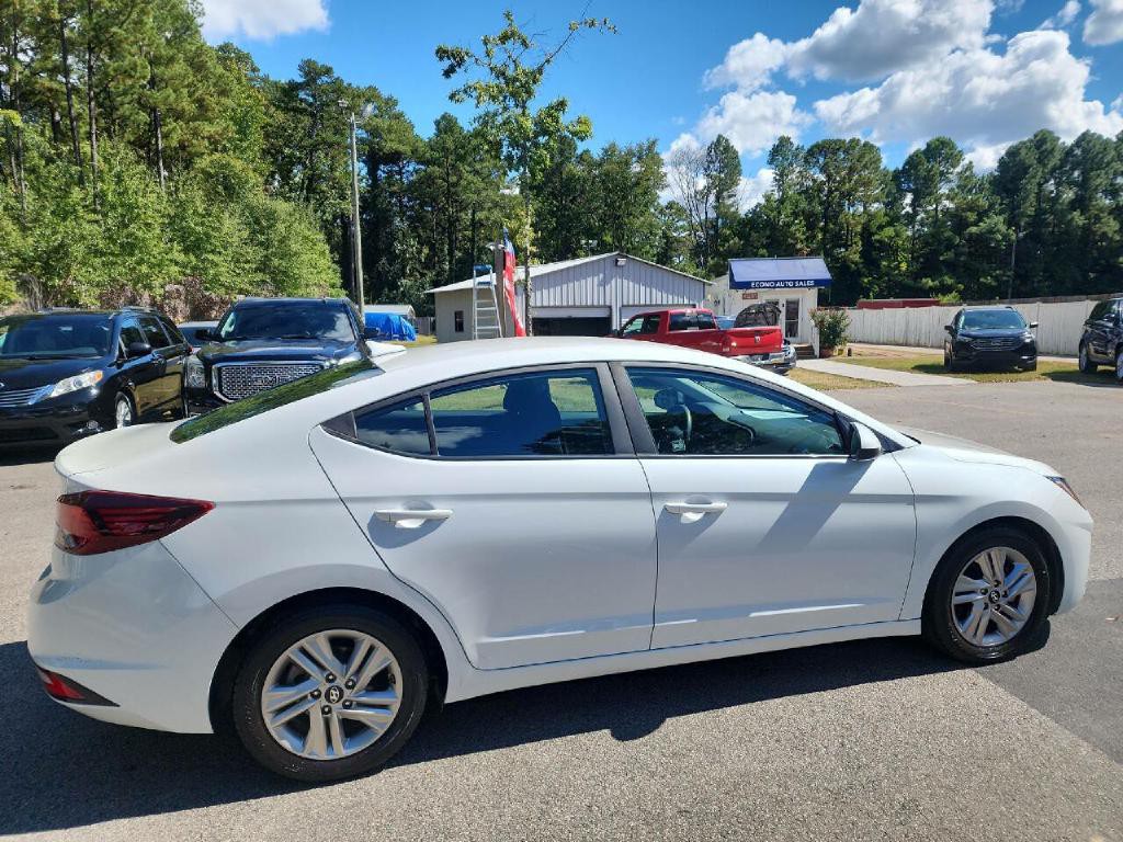 2019 Hyundai Elantra Image 7
