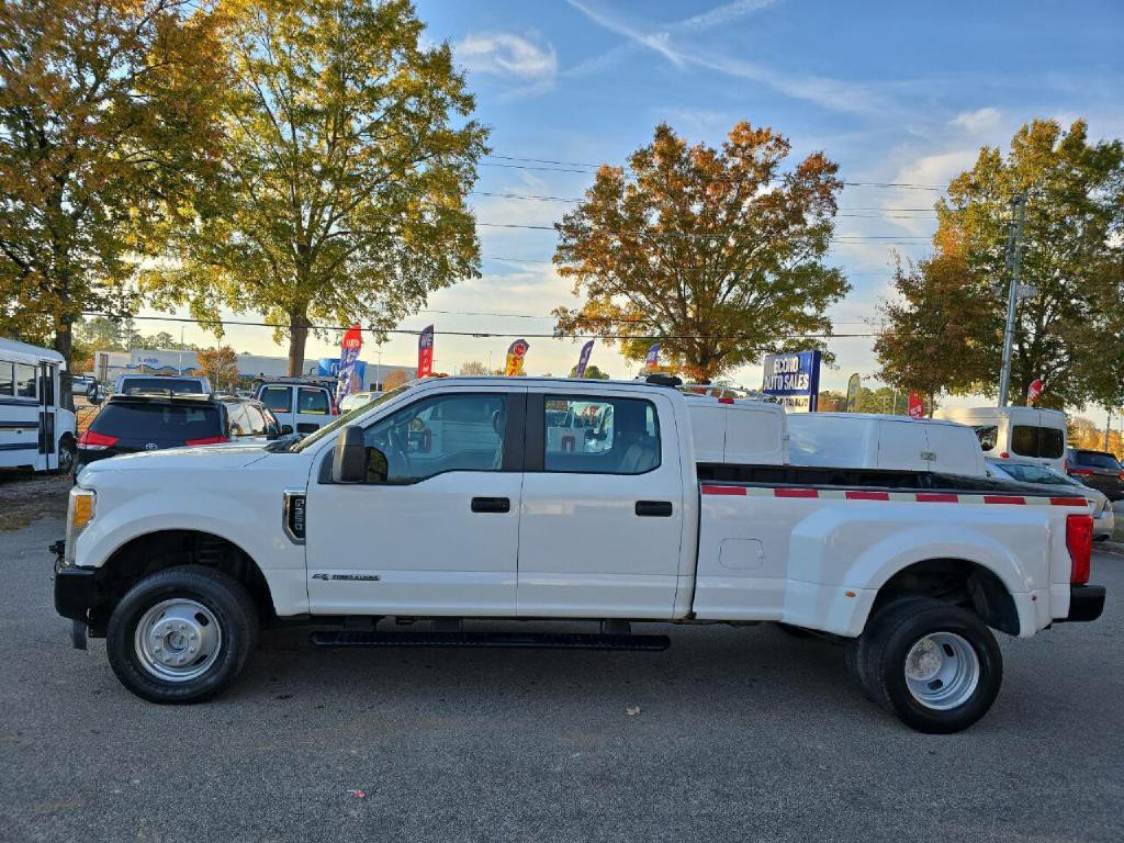 2017 Ford F-350 Image 2