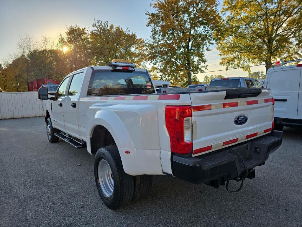 2017 Ford F-350 Image 3