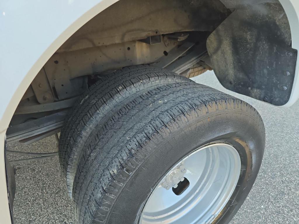 2017 Ford F-350 Image 13