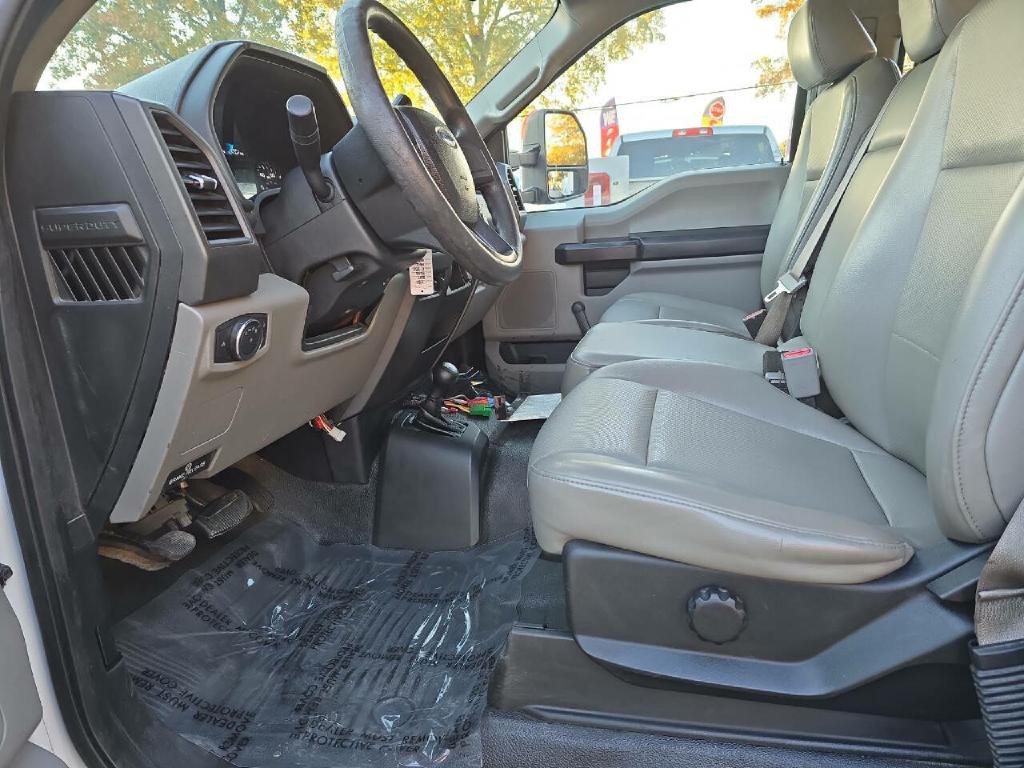 2017 Ford F-350 Image 15
