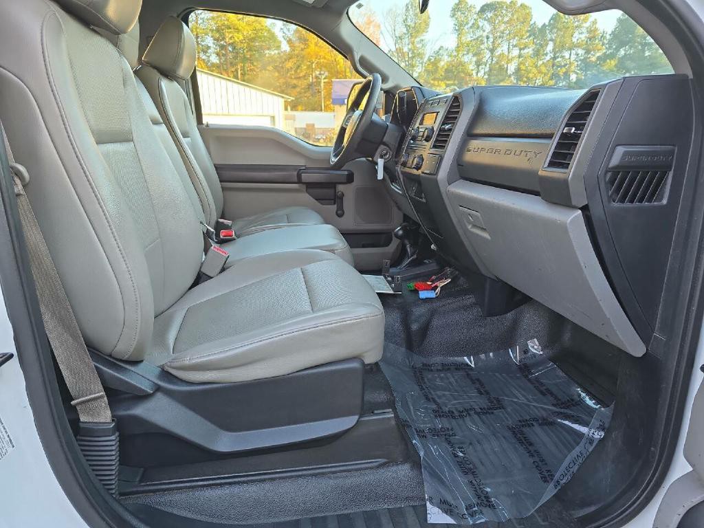 2017 Ford F-350 Image 19