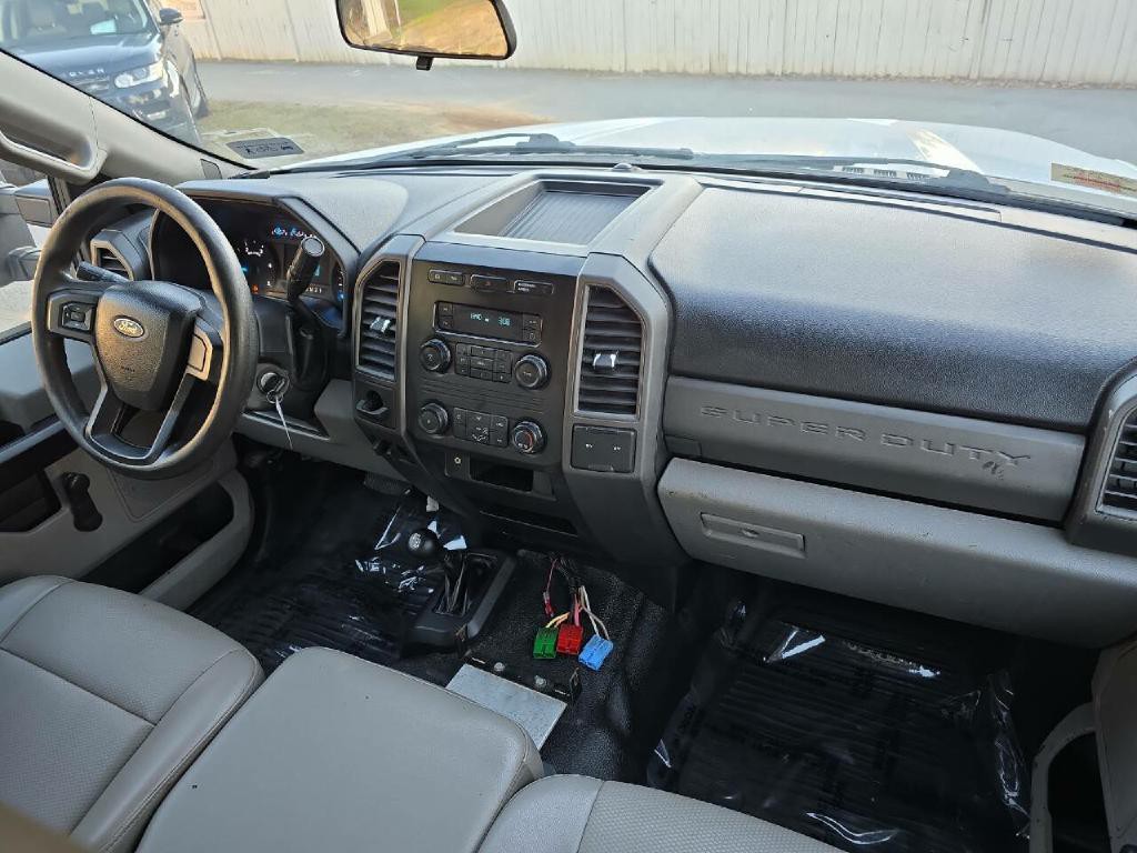 2017 Ford F-350 Image 25