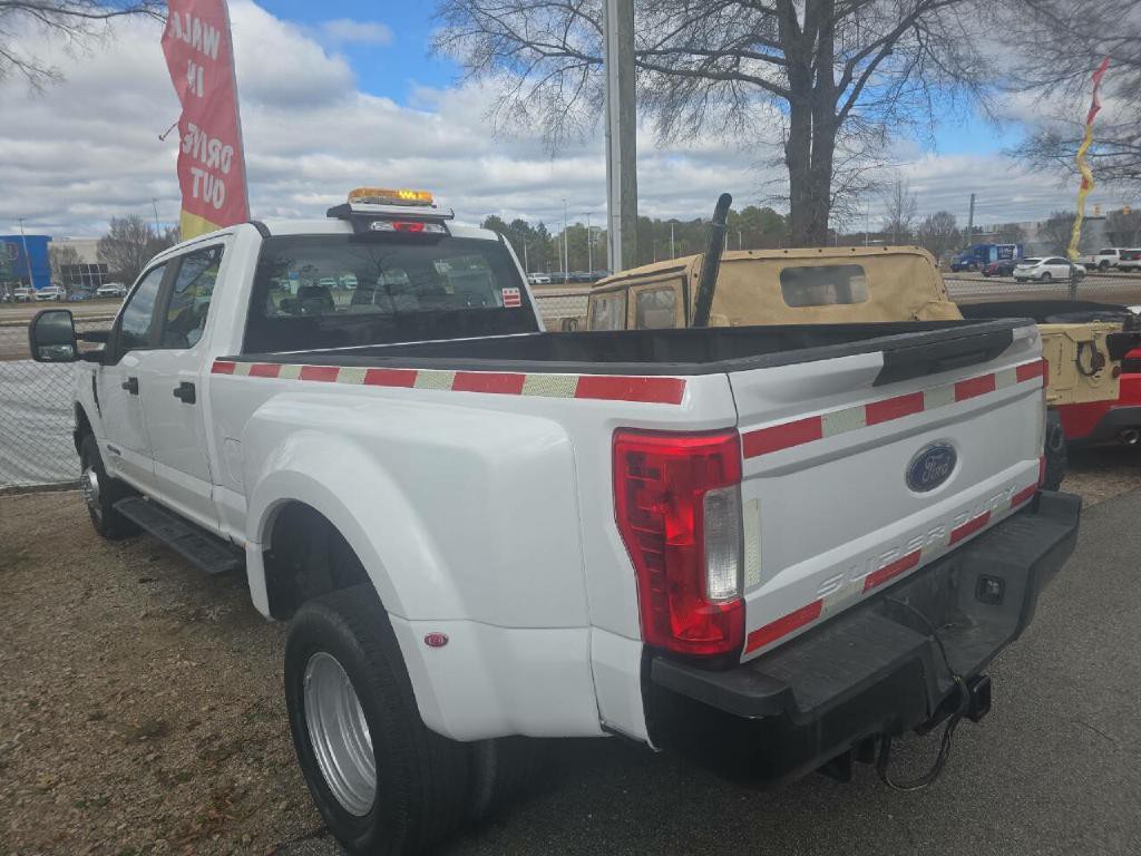 2017 Ford F-350 Image 38